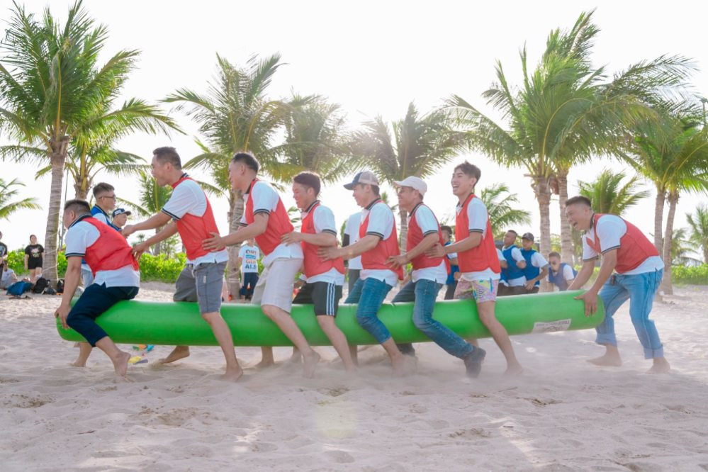 Dịch vụ Chụp ảnh Teambuilding (6 - 8h) 2 Photo